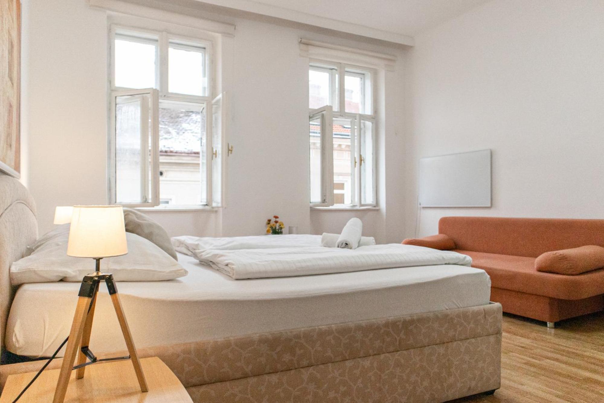 Budget City Stay - Near Wiener Stadthalle Ideal For Longstays المظهر الخارجي الصورة